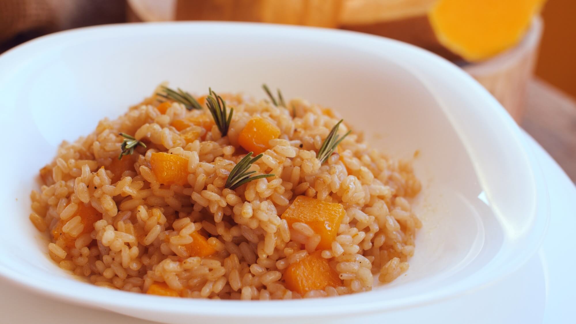 Kremowe risotto z pieczarkami przygotowane w frytkownicy beztłuszczowej.